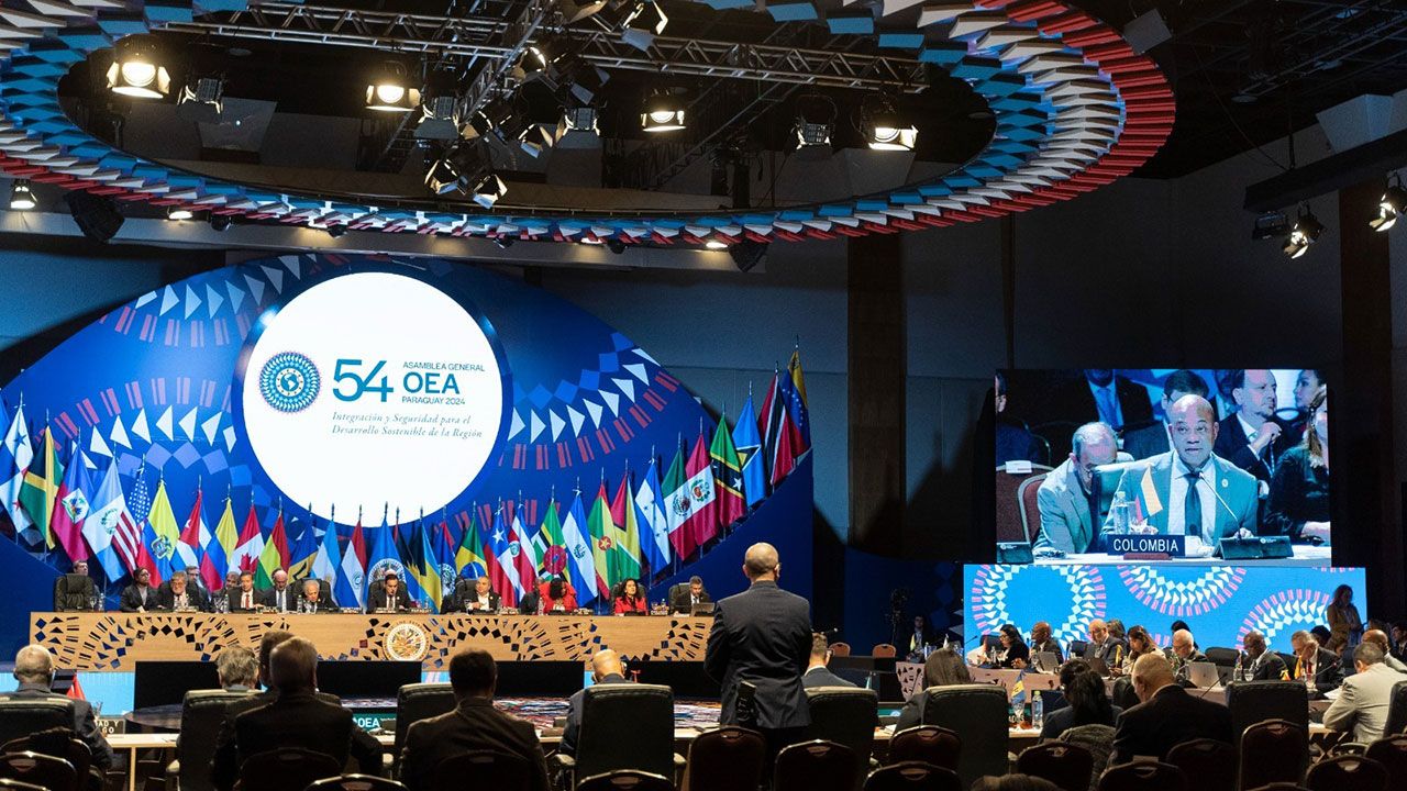 Petro insiste en pedir que cuba sea excluido de la lista de países patrocinadores del terrorismo