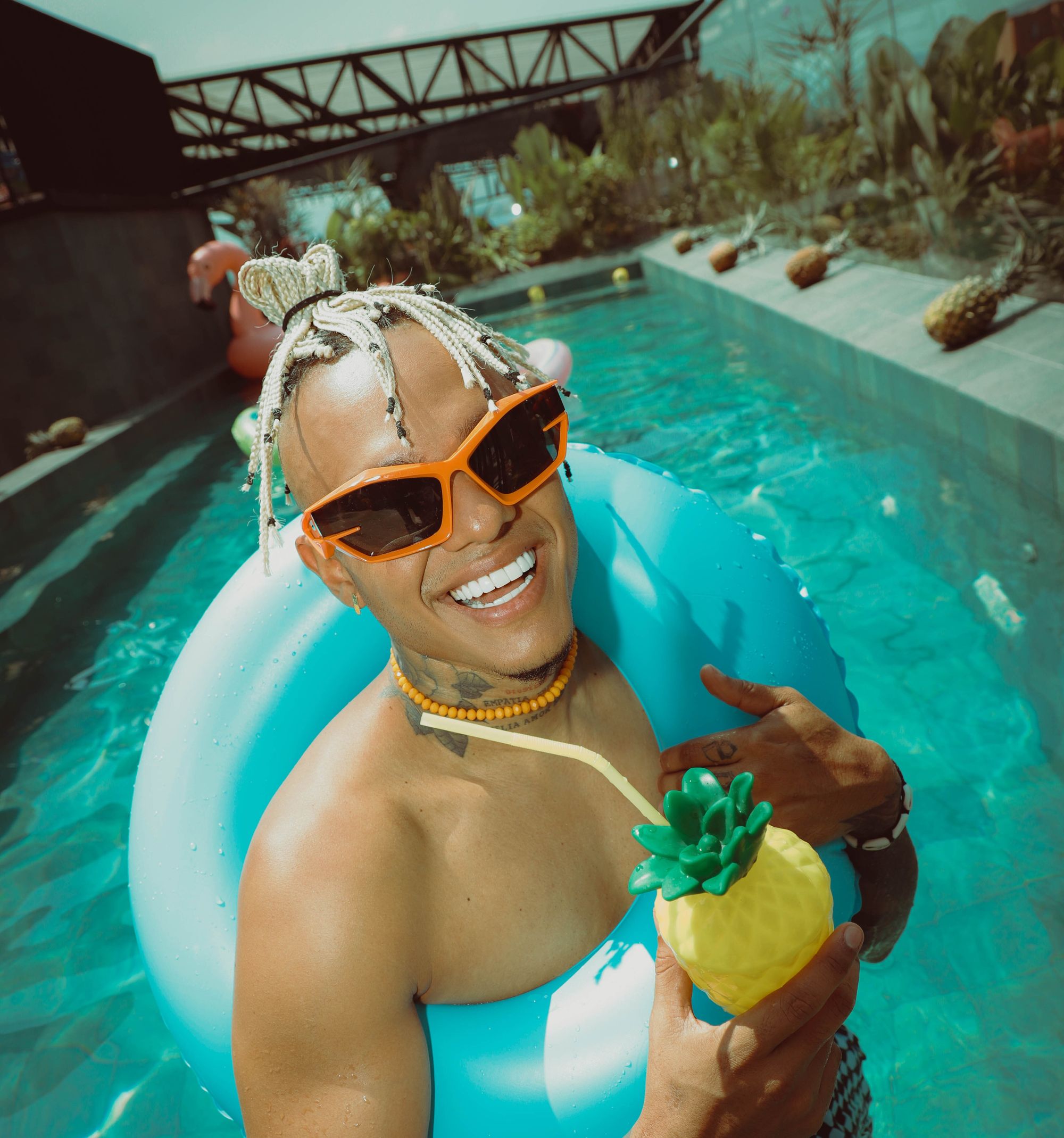 Dejota con ‘Piña’  para transformar tu estado de ánimo a ritmo de afroton