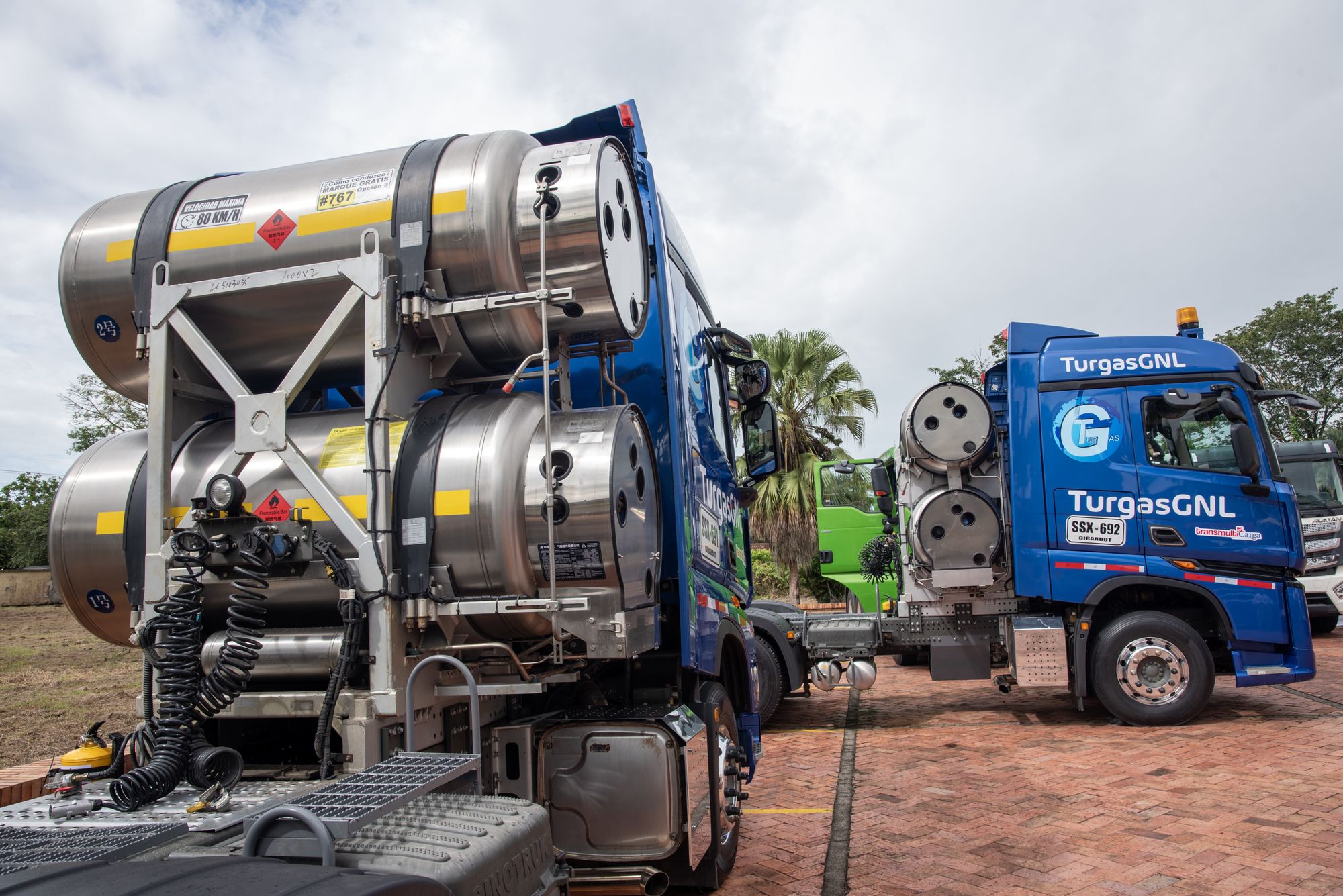 Inició transporte de petróleo en vehículos movidos con gas licuado