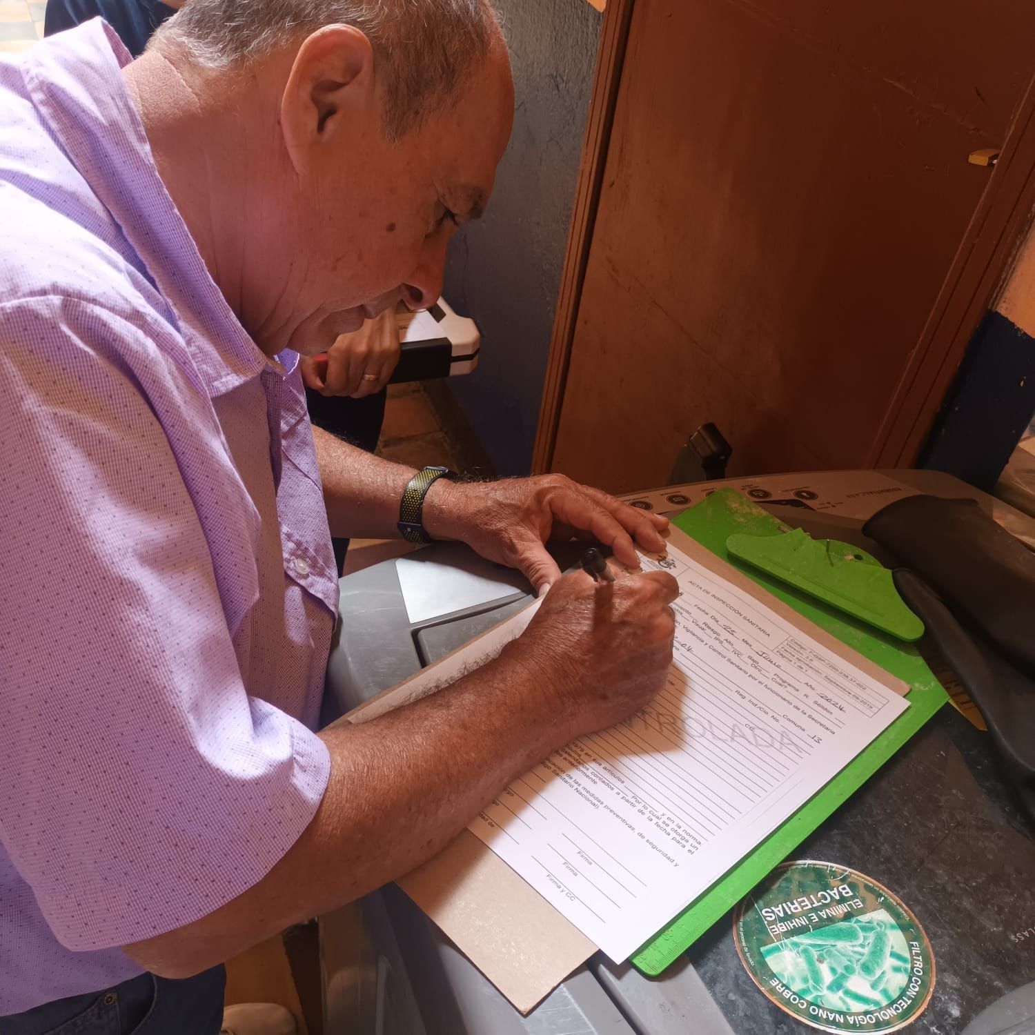 Siguen los comparendos ambientales por dengue