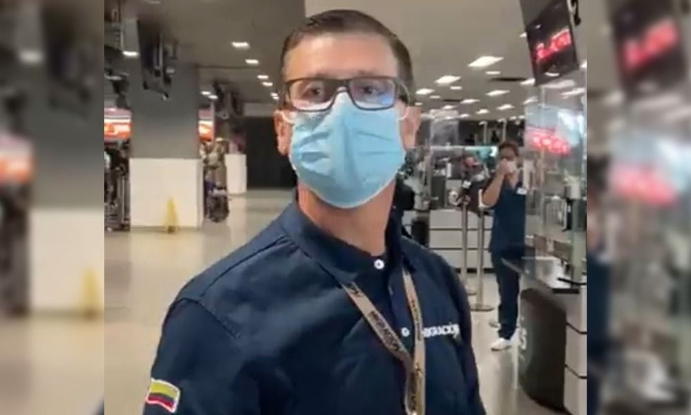 Momento de ira dañó vida laboral del funcionario de Migración que agredió a un turista