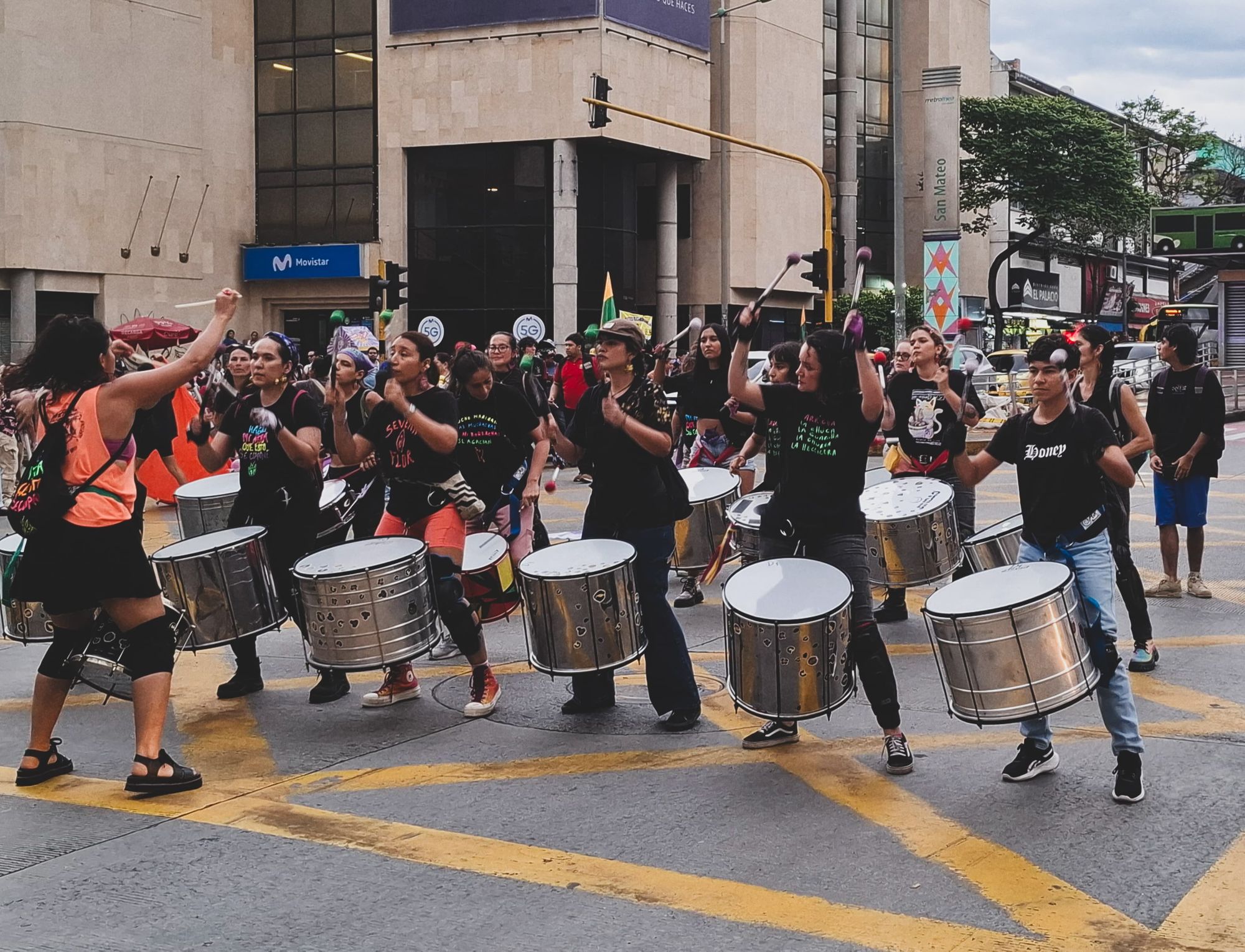 “Ni una menos”: plantón exige acción contra la impunidad de los feminicidios en Santander
