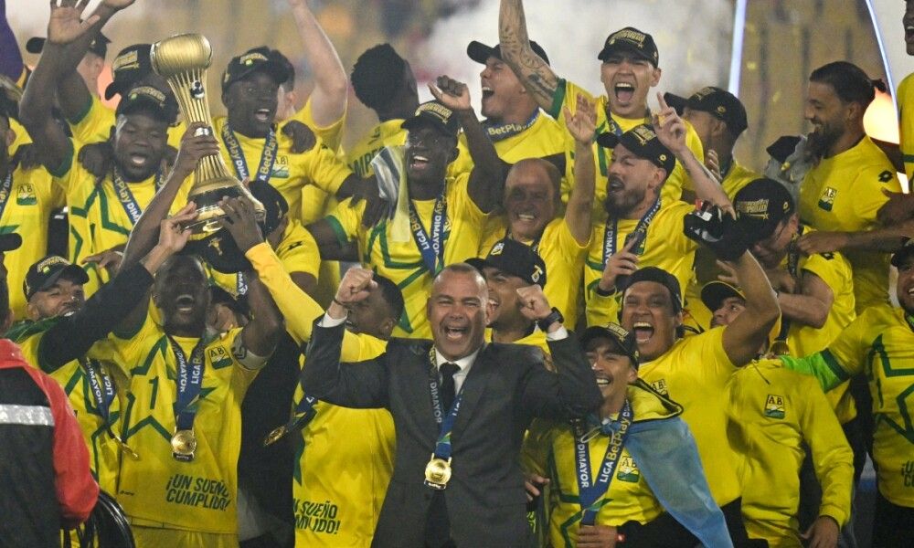 Día cívico en Bucaramanga tras la primera "estrella" del "Leopardo"en su Historia