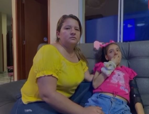 VIDEO. Madre denunció maltratos de una cuidadora con su hija discapacitada