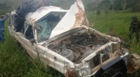 Vehículo volcado en Sur de Bolívar dejó un muerto