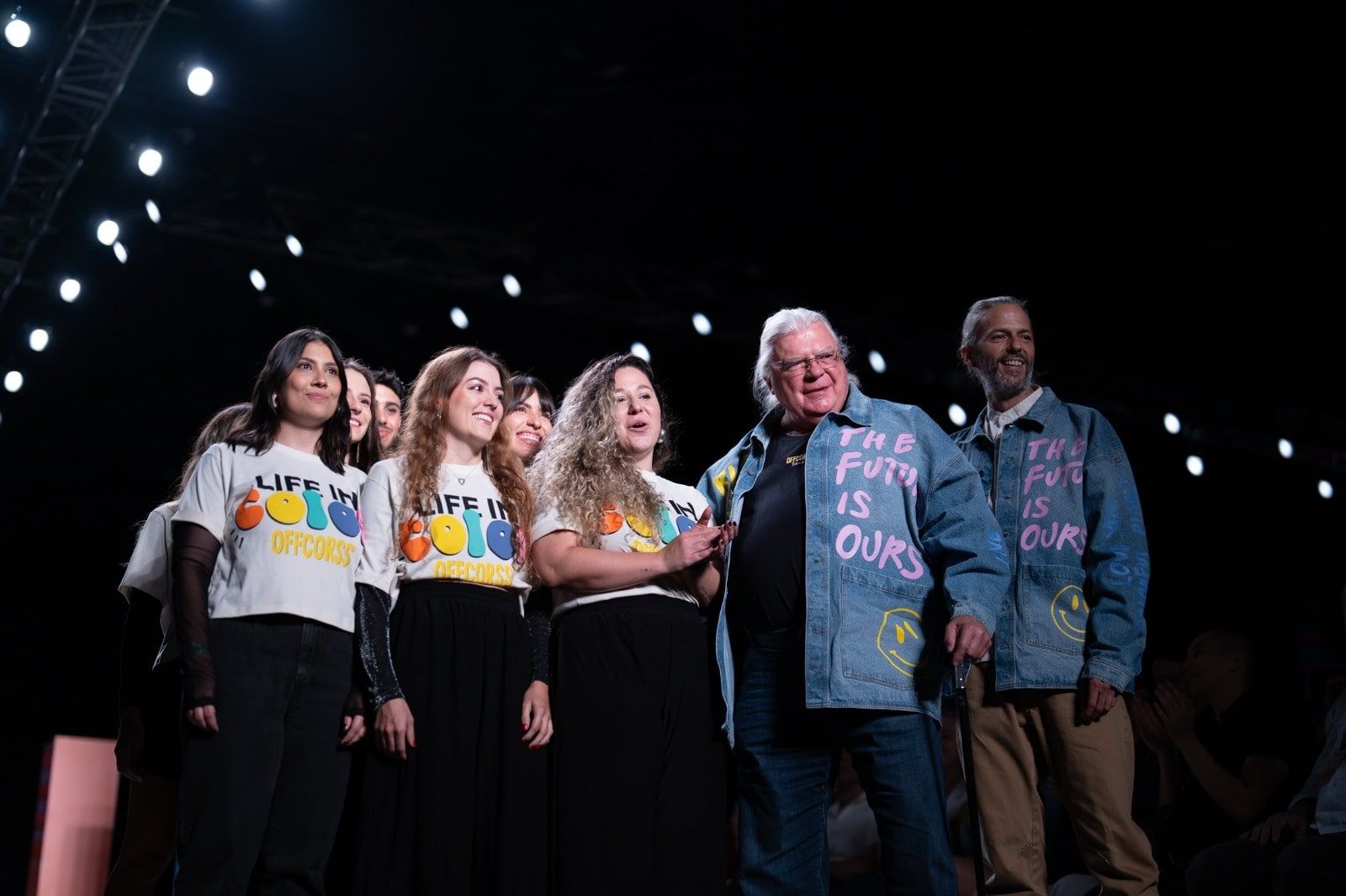 Offcorss celebró 45 años de color y alegría en Colombiamoda