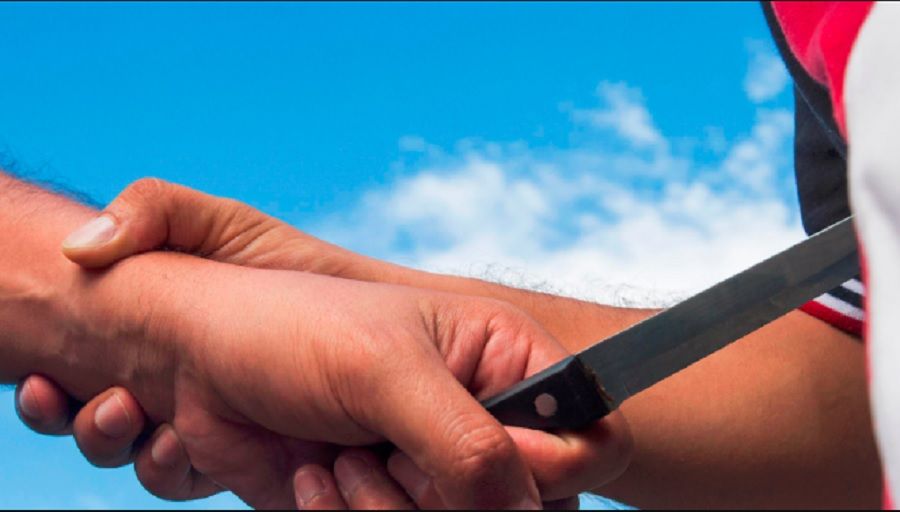 Menor de 16 años asesinó a su padrastro en medio de una riña familiar