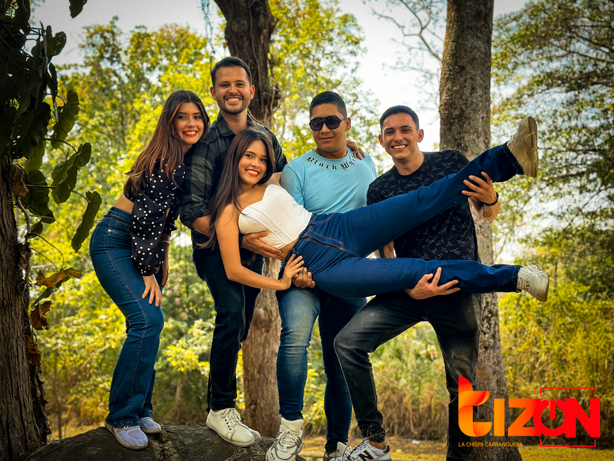 TIZON La Chispa Carranguera lanza su tercer sencillo ‘Te Alucino’ con toque romántico