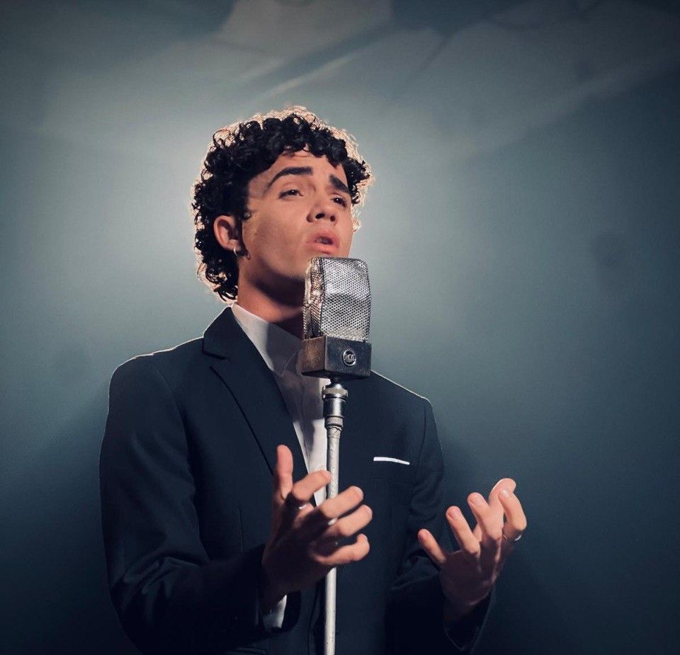 Elioveliz apuesta por las baladas románticas