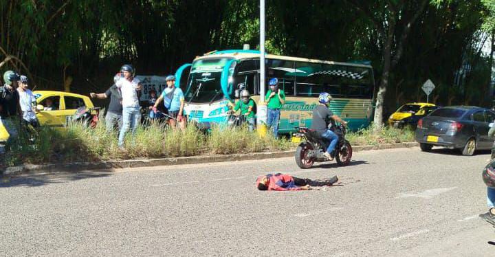 VIDEO. A puñaladas terminó disputa por una moto en Floridablanca
