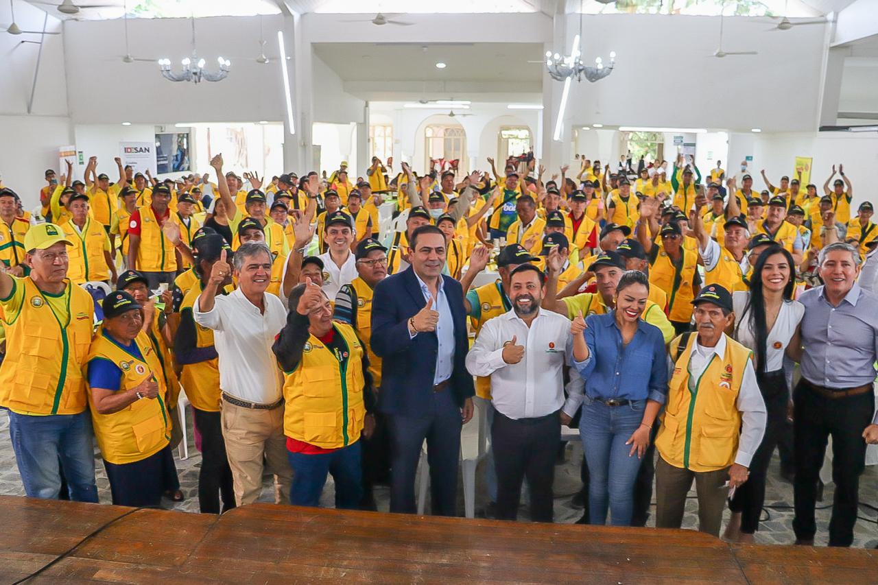 Loteros de Santander reciben reconocimiento por su labor