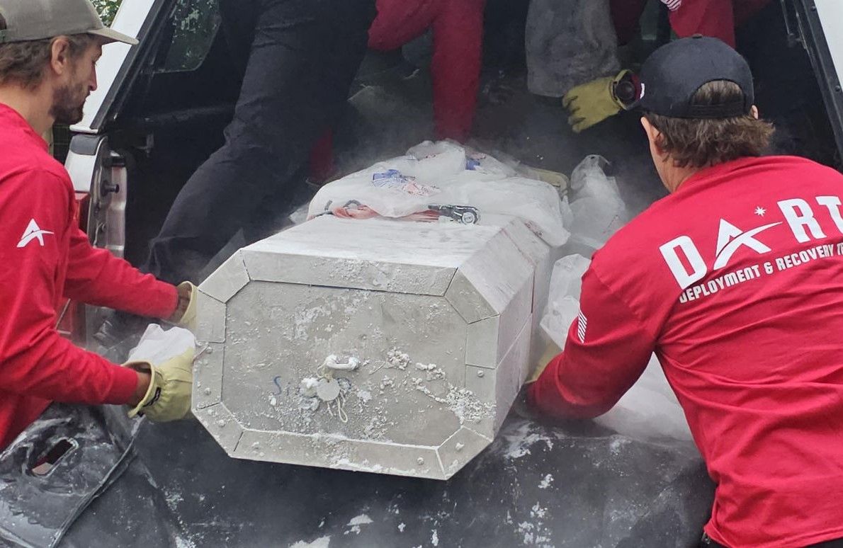 Mantuvo a su abuelo congelado como experimento de criogenización