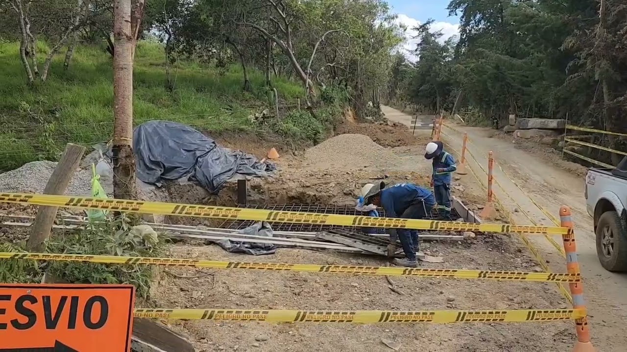 Paralizaron pavimentación en vía Zapatoca – La Fuente