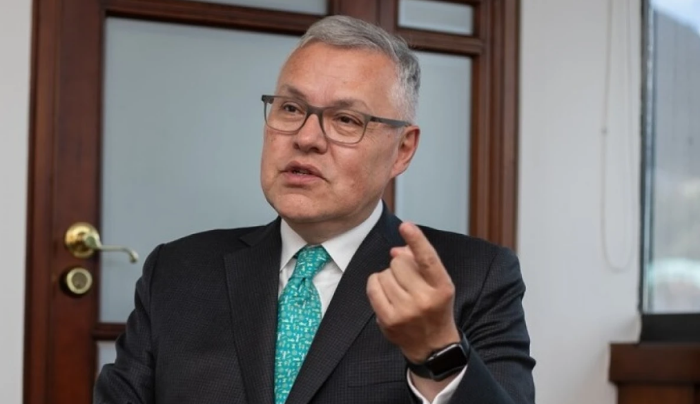 Balance de gestión presenta saliente Ministro de Justicia