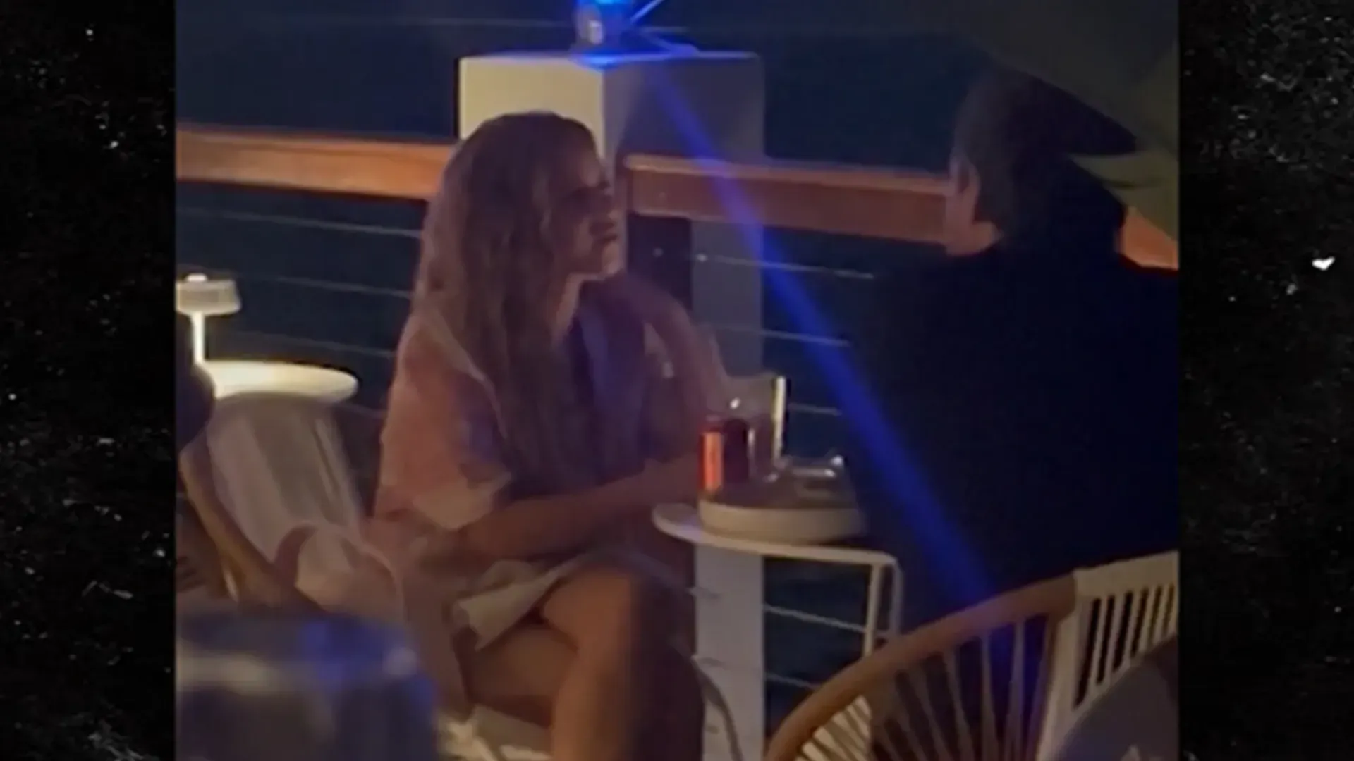 Confusión en redes sociales por video de Shakira cenando con un hombre en Miami