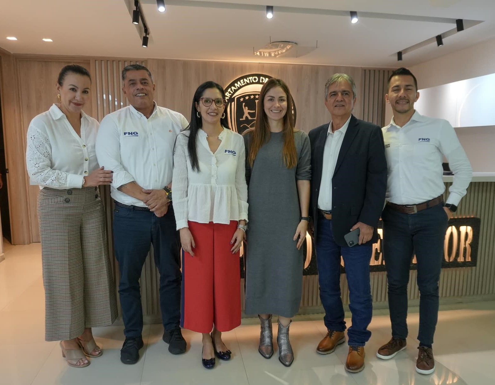 En Santander ¡Todos unidos para atacar el gota a gota!
