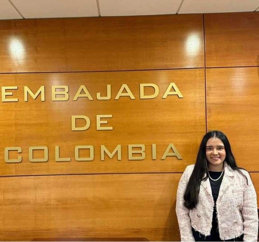 Santandereana en Embajada de Colombia en Washington
