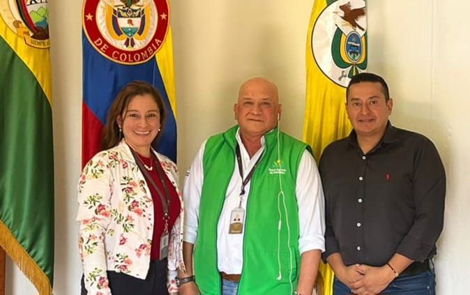 Convenio en beneficio de campesinos y mujeres emprendedoras