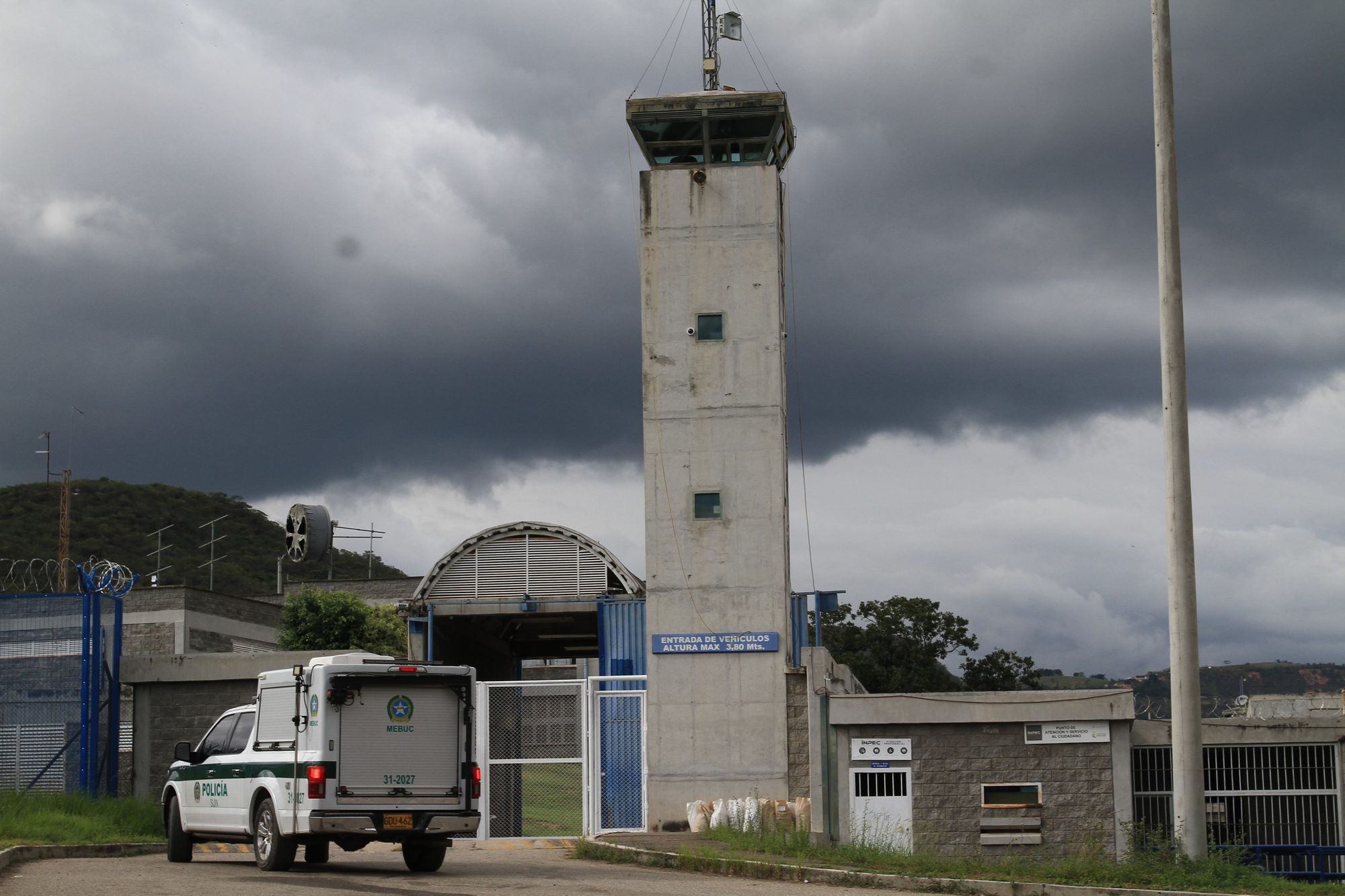 A puñal casi matan a un interno de Palogordo