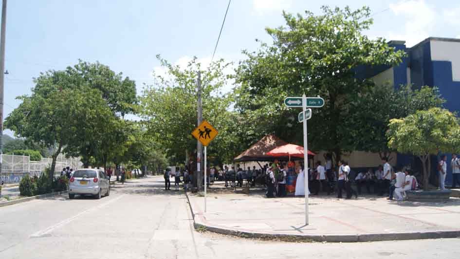 Dos balazos interrumpieron su caminata y se le llevaron la vida