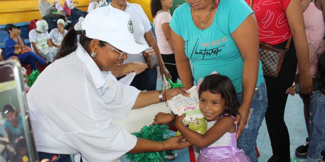 Bienestarina con sacha inchi inicia distribución nacional para niños colombianos
