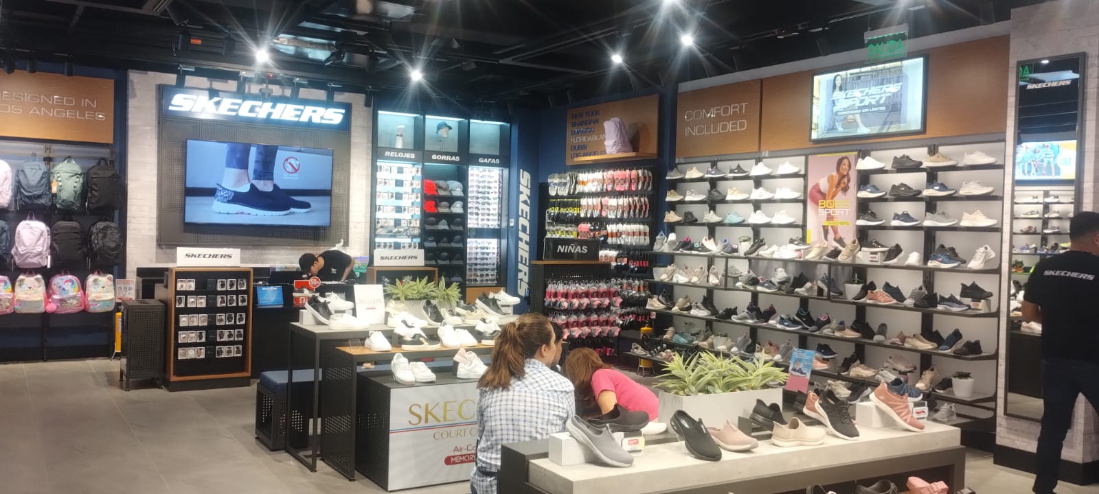 Reconocida marcha de calzado deportivo abrió su primera tienda en el Área Metropolitana de Bucaramanga