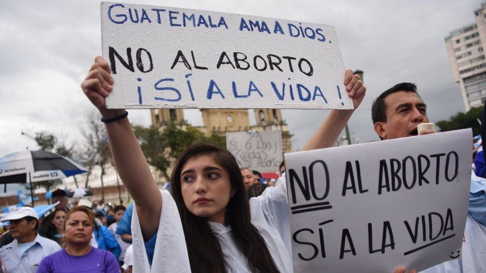 Presentaron proyecto de Ley para prohibir aborto En Colombia están matando niños en vientre de la madre