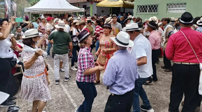 Este domingo habrá carranga y comida campesina en Casiano Bajo