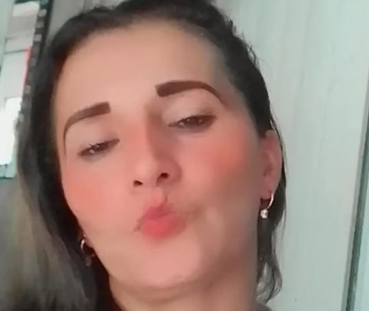 En recuperación se mantiene mujer apuñalada por su pareja