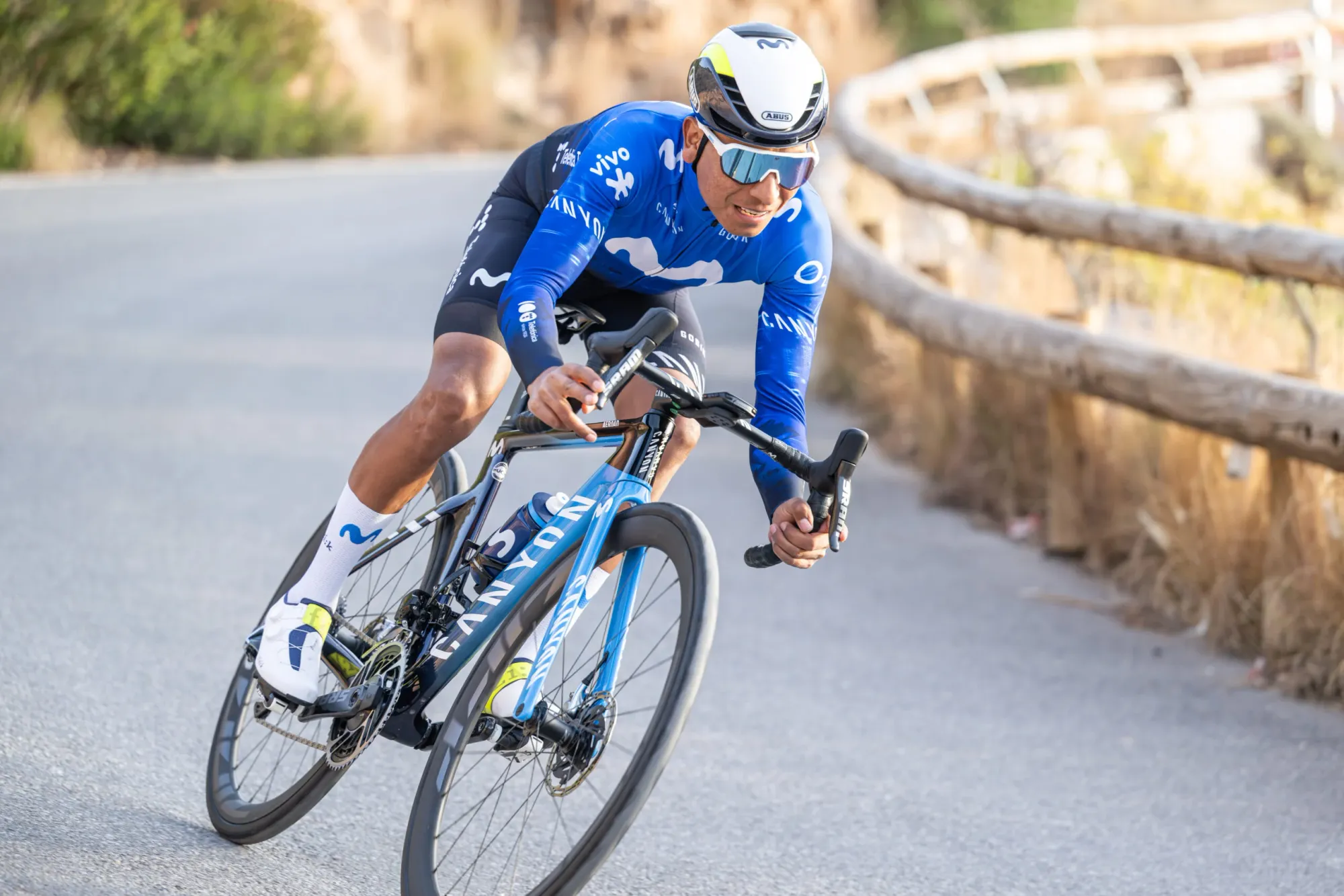 Nairo Quintana se prepara en Lagos de Covadonga para la vuelta a España