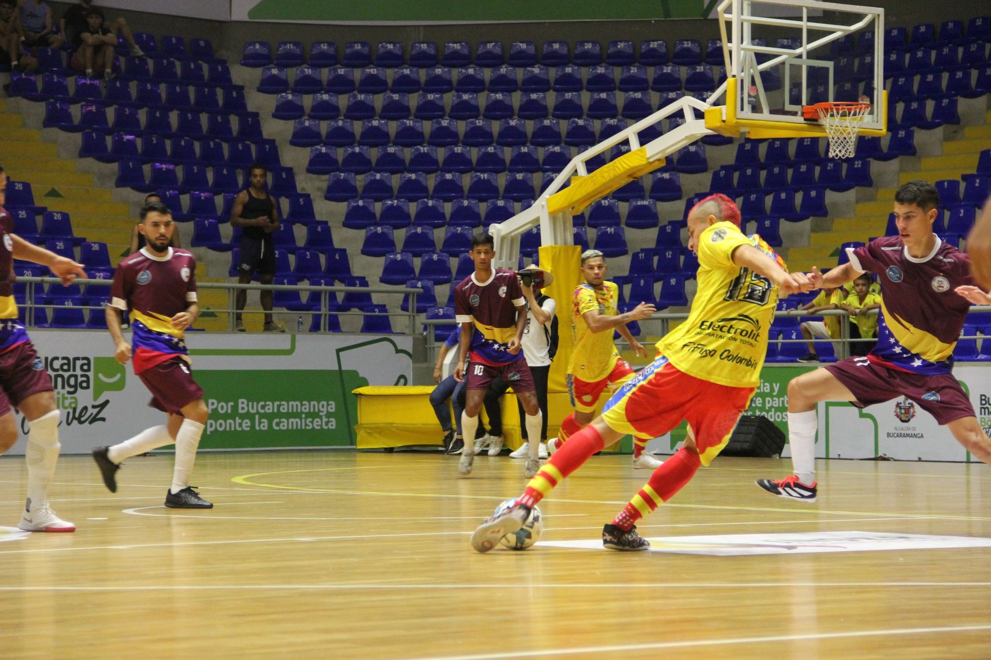 Colombia y Brasil se enfrentan en la final del Mundial de Fútbol de Salón Fifusa en Bucaramanga