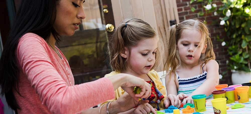 Indemnizan a joven colombiana tras descubrir cámara oculta en su habitación