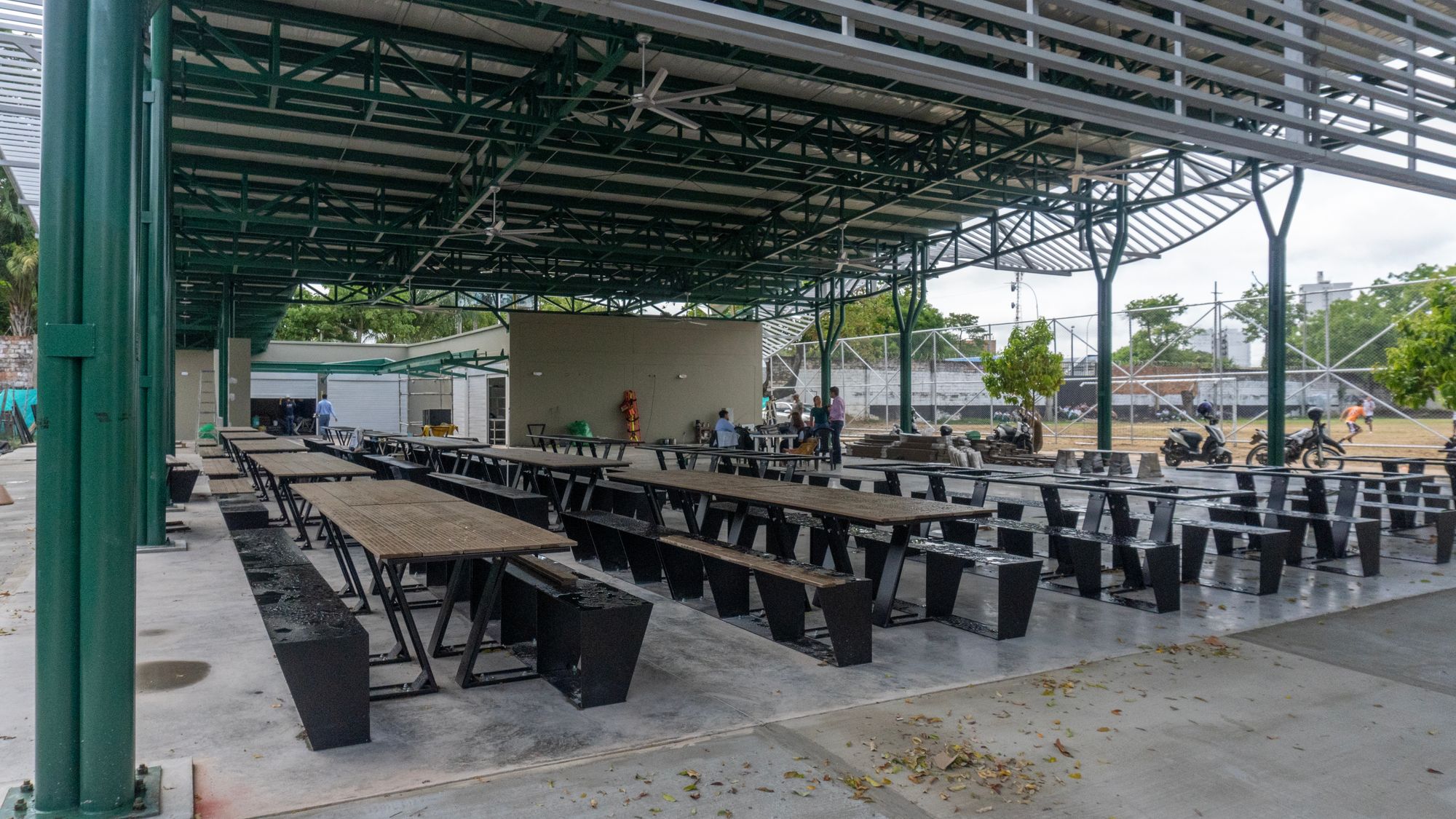 Estudiantes del Colegio Industrial en el Puerto Petrolero próximos a estrenar moderno comedor escolar