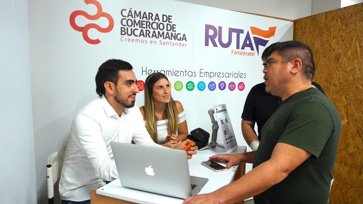 Cámara de Comercio de Bucaramanga llega a Charalá con el Día Ruta F