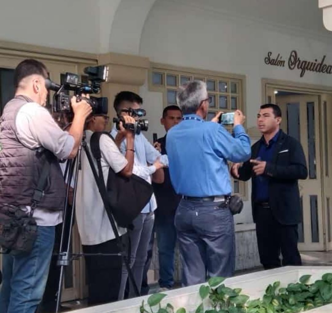 Todo lo que debe saber un empresario sobre el pago de los derechos de autor en un taller en Bucaramanga