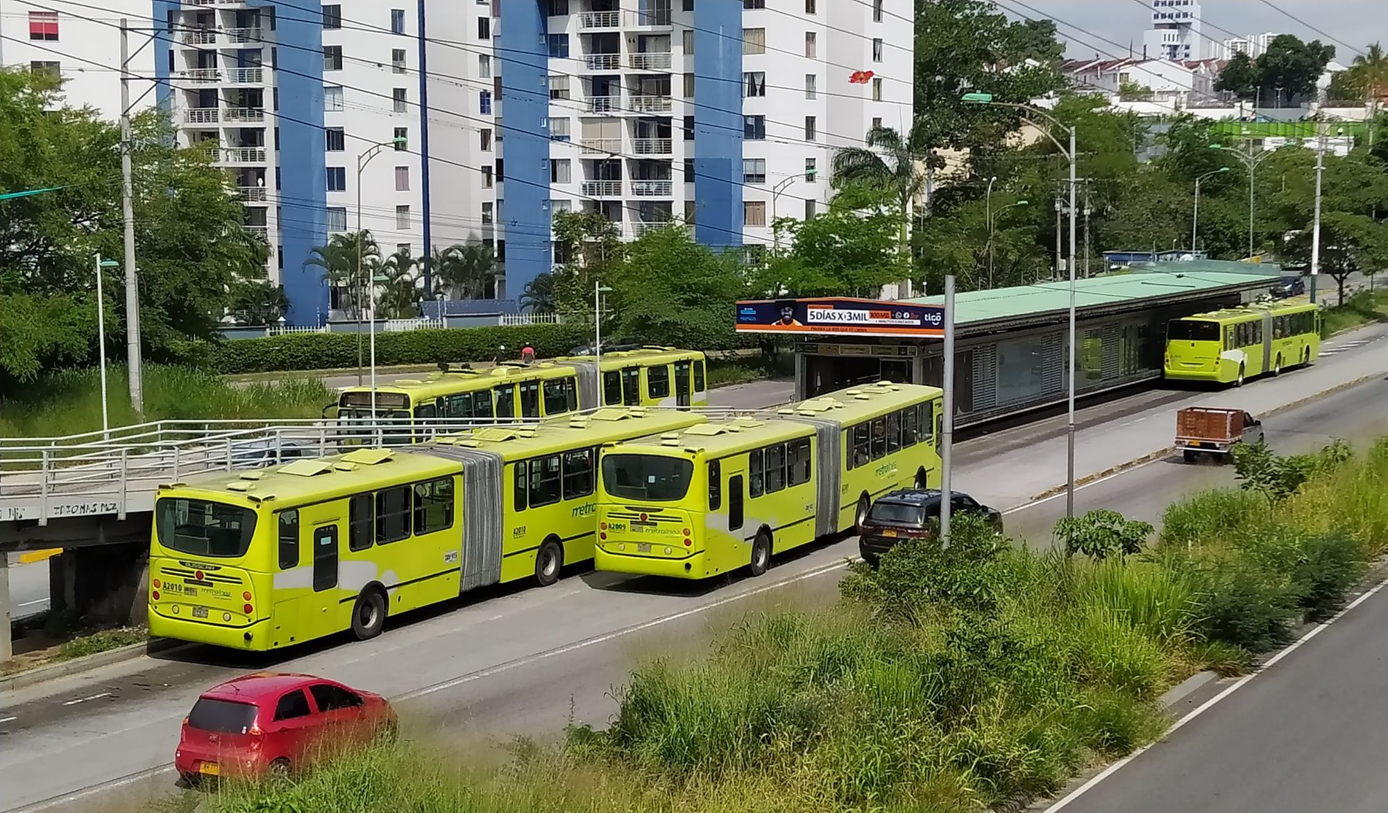Metrolínea pone fecha para pago de salarios atrasados y mejora servicio y rutas