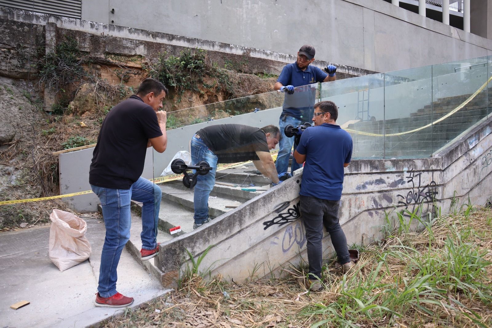 Centro de Convenciones Neomundo en Bucaramanga luce renovado tras intervención de vidrios