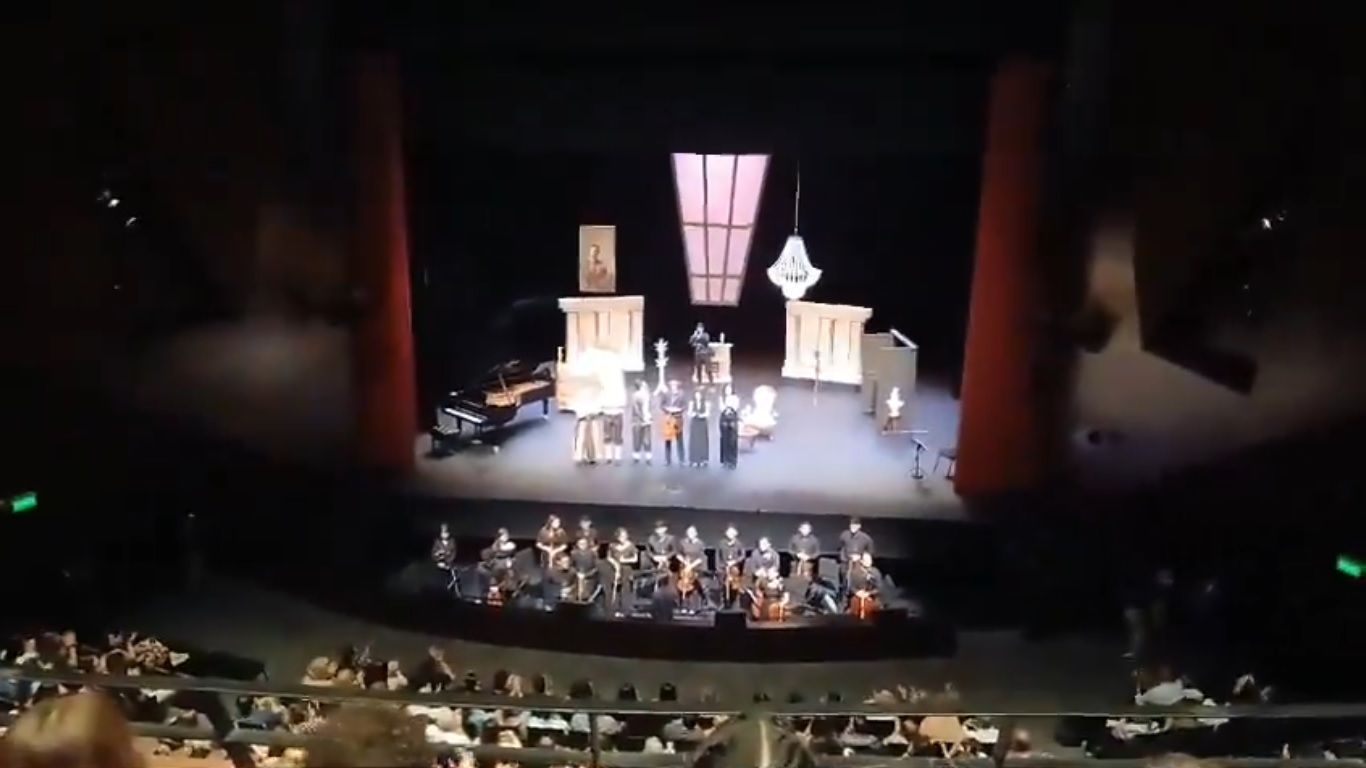 Bucaramanga brilló con talento local en el estreno de "La Serva Padrona"