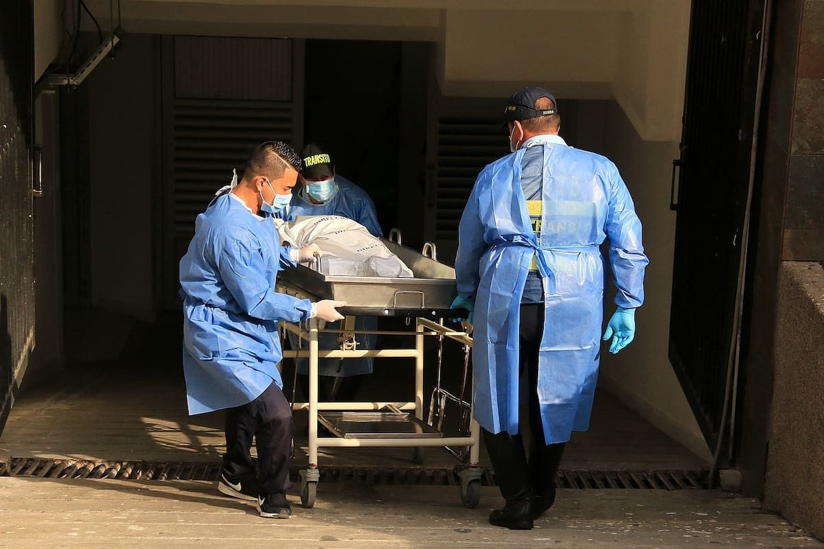 Motorizado se llevó por delante la vida de un abuelito en Floridablanca