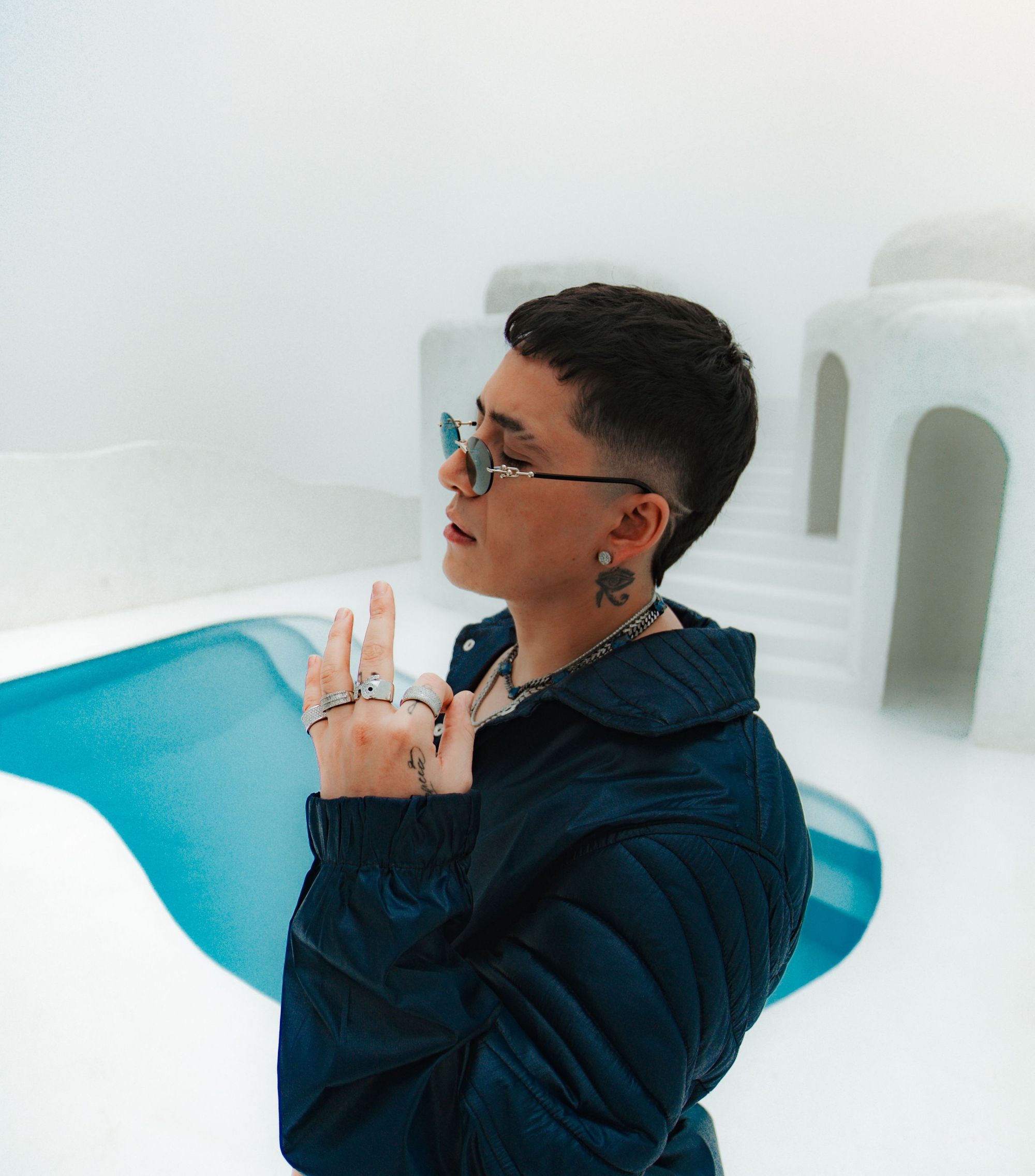 Andy Rivera estrena 'Moncler' en exclusiva fiesta de lanzamiento