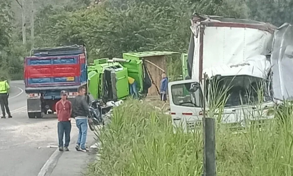 Accidente en Boquerón colapsó la vía San Gil