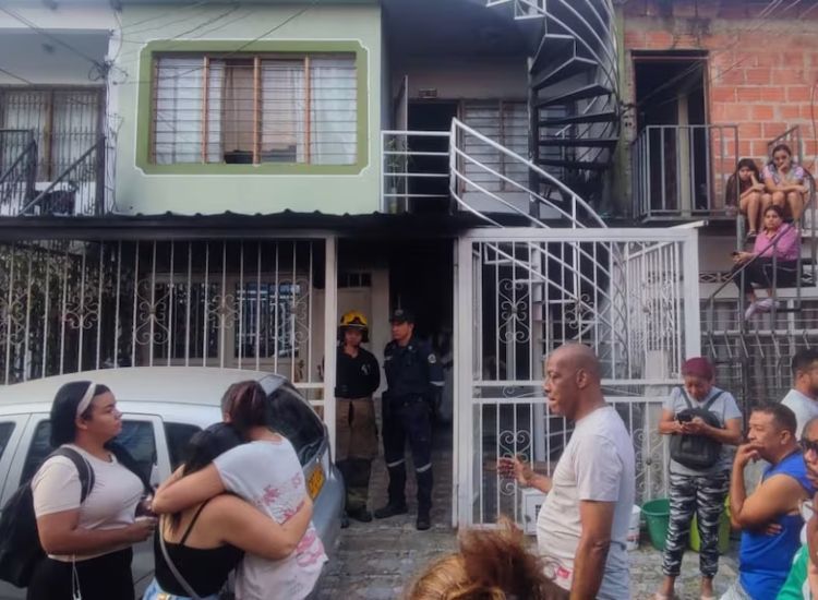 Cortocircuito produjo un voraz incendio que cobró cuatro vidas