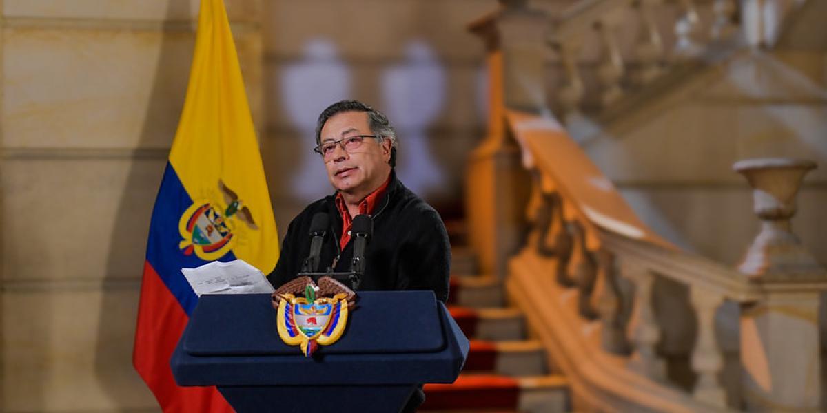 Petro acusa a Duque de comprar software de espionaje por 11 millones de dólares