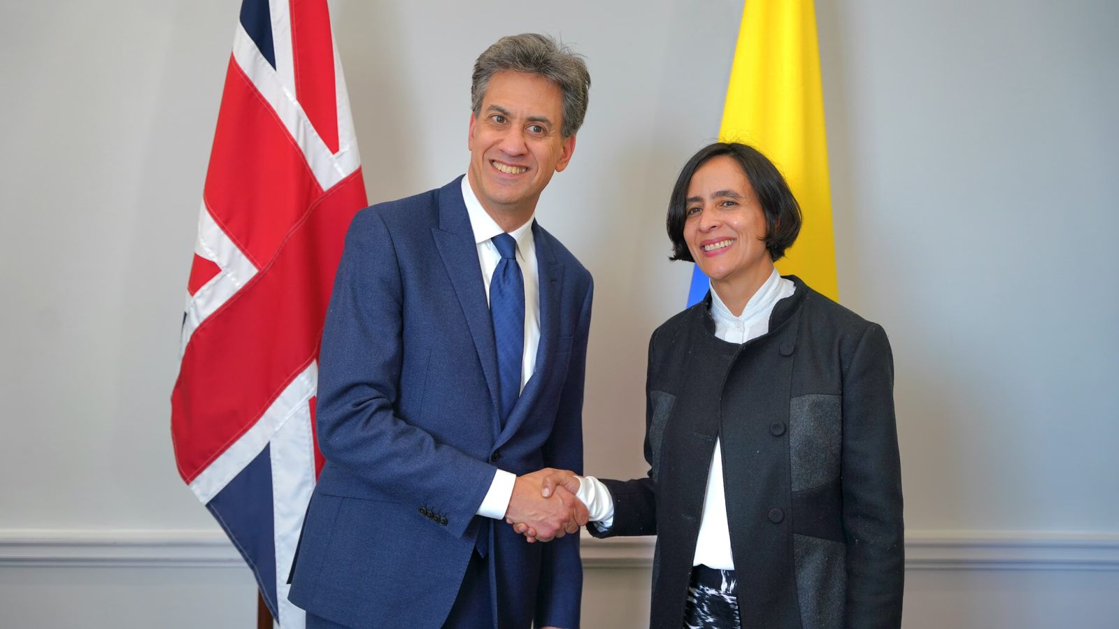 Ministra de Ambiente fortalece alianzas internacionales en Londres para la Cumbre de Biodiversidad