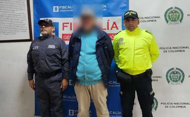 Depravado se habría aprovechado de una compañera de colegio de su hija