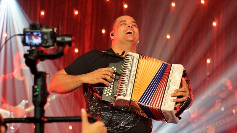 Rolando Ochoa defiende a nuevos talentos del vallenato