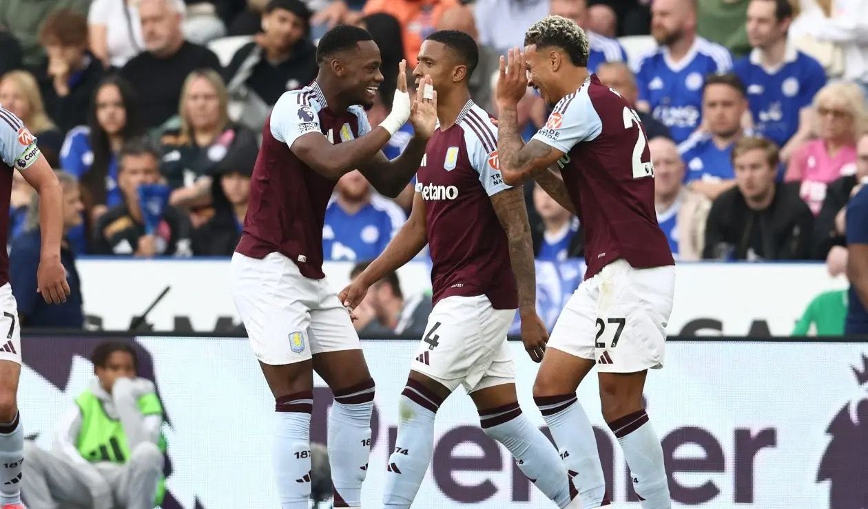 Aston Villa reafirma su confianza en Jhon Jáder Durán