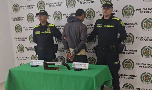 A 'Cristian' lo sorprendieron armado en Floridablanca
