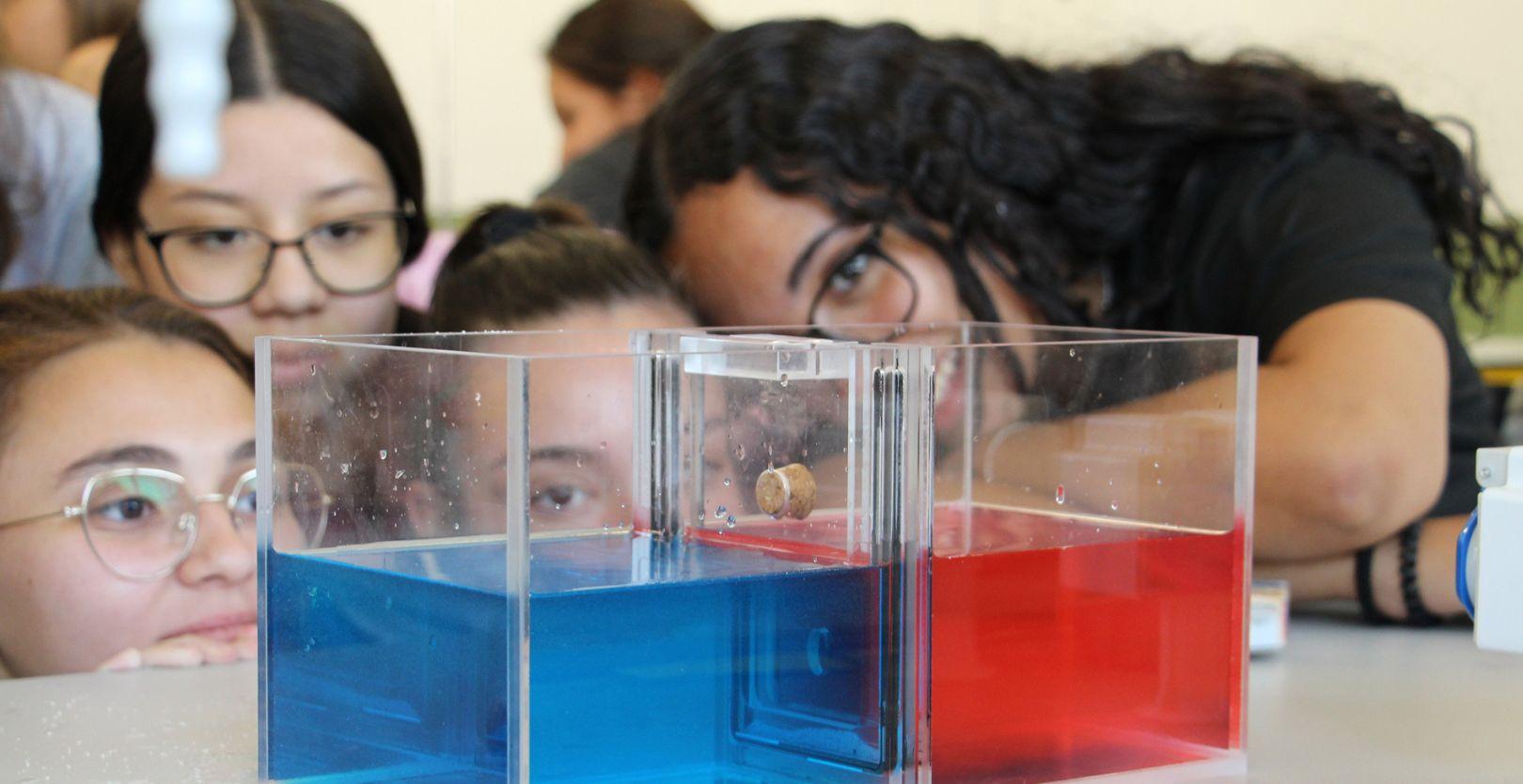 Educación y geología: Una jornada memorable en Sabana de Torres