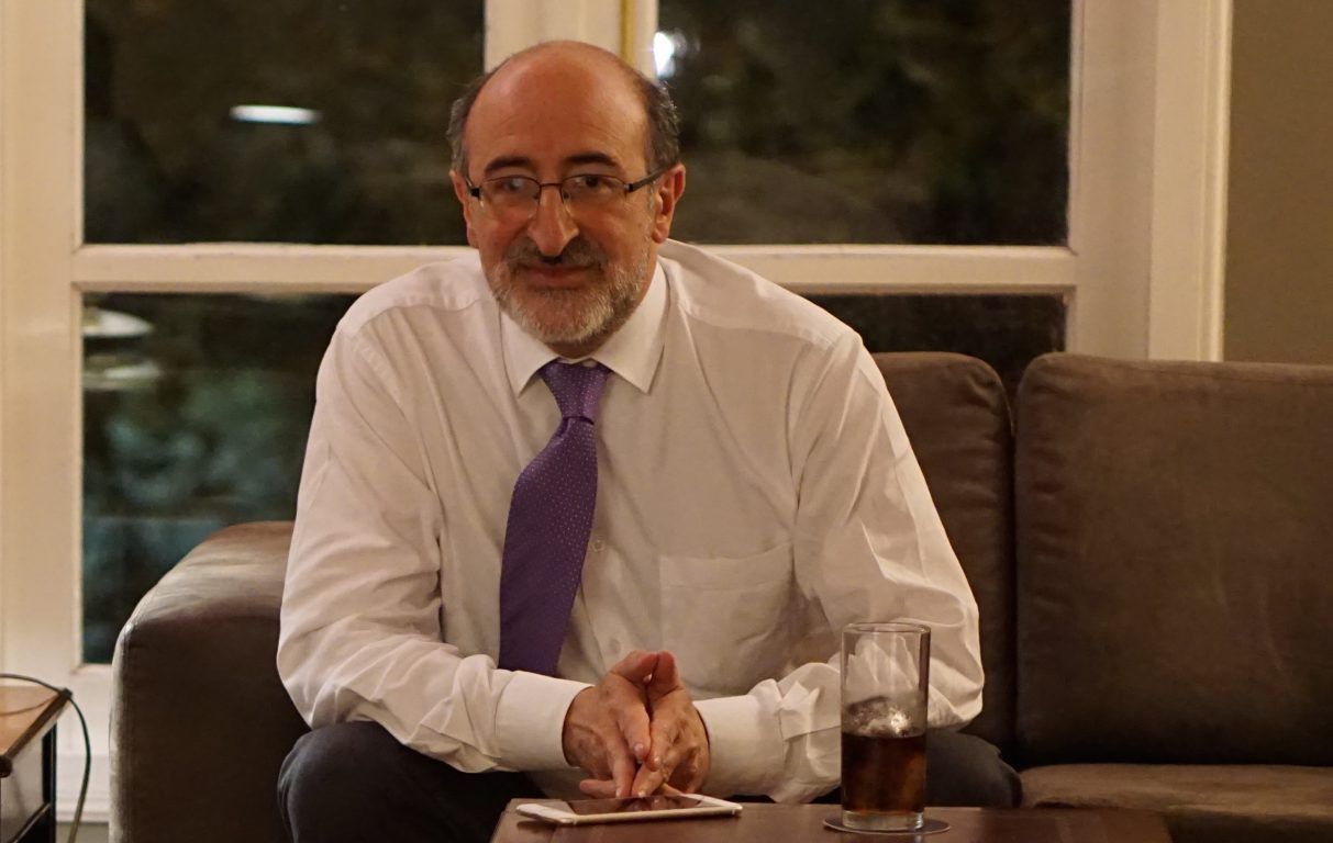 Juan Lozano asume la dirección de La FM